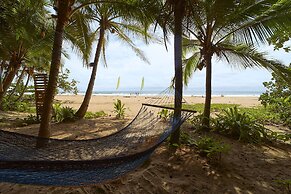 Playa 506 Beachfront Hostel