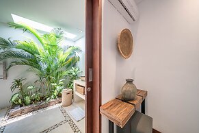 Villa Tira
