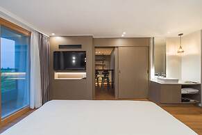 Dignity Hotel