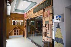 Ace House