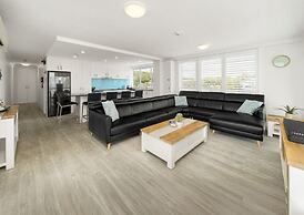 Burleigh Beach Tower