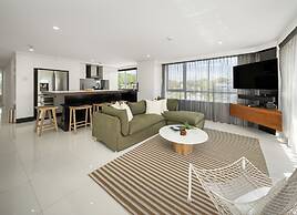 Burleigh Beach Tower