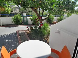 Villa Maroula