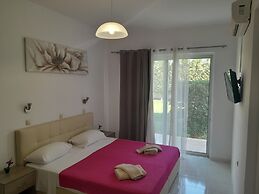 Villa Maroula
