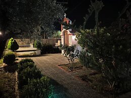 Villa Maroula