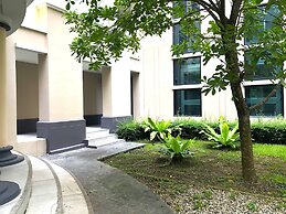 The Green View Hotel