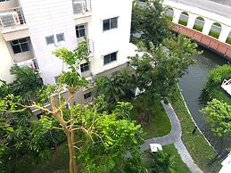 The Green View Hotel