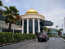 The Green View Hotel