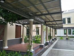 The Green View Hotel