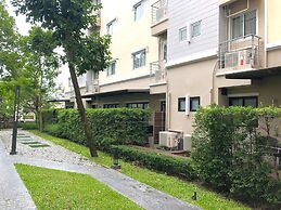 The Green View Hotel