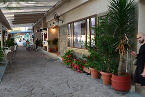 Sappho Hotel