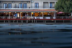 Sappho Hotel
