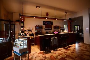Sappho Hotel