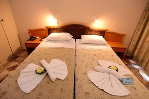 Sappho Hotel