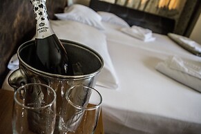 Sappho Hotel