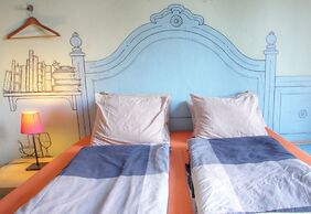Lavender Circus Hostel
