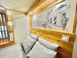Lavender Circus Hostel