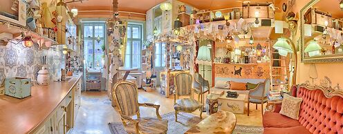 Lavender Circus Hostel