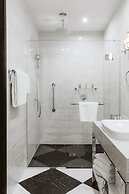 DoubleTree by Hilton Wellington
