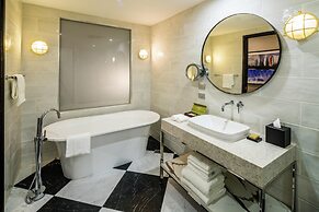 DoubleTree by Hilton Wellington