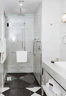 DoubleTree by Hilton Wellington