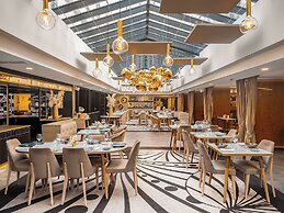 Niepce Paris Hotel, Curio Collection by Hilton
