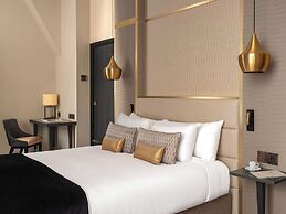 Niepce Paris Hotel, Curio Collection by Hilton