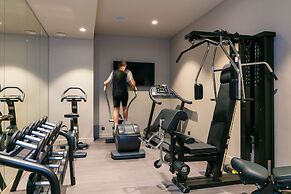 Niepce Paris Hotel, Curio Collection by Hilton
