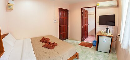 Hugs Guesthouse