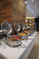 New Dawn Hotel Plus