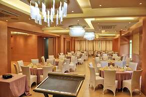 New Dawn Hotel Plus