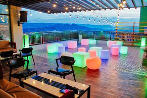 New Dawn Hotel Plus