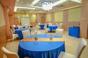 New Dawn Hotel Plus
