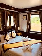 Merry Riverside Hotel