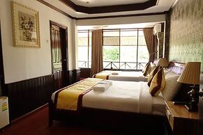 Merry Riverside Hotel