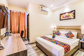 FabHotel Aksa International