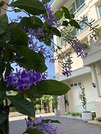 Siam Tharadol