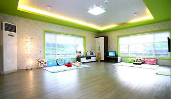 Pinky Marine Pension