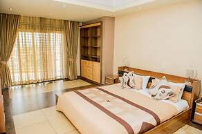 Rohi Apartments