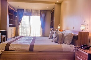 Rohi Apartments