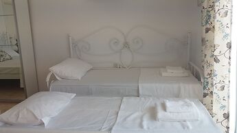 Estate Dafnopanagia Luxury Apartment