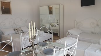 Estate Dafnopanagia Luxury Apartment