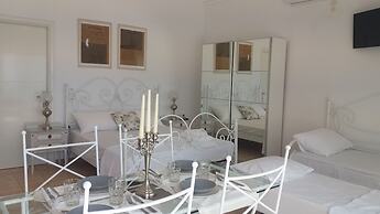 Estate Dafnopanagia Luxury Apartment