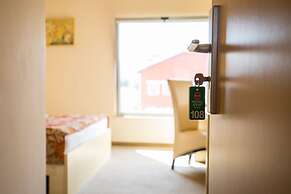 Stop Hotel