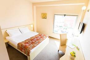 Stop Hotel