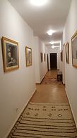 Palais Claudio Bravo
