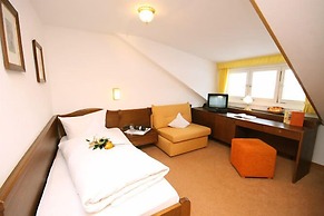 Hotel Adler