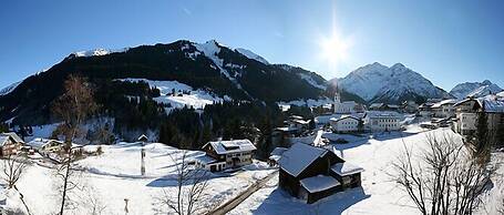 Hotel Adler