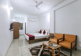 Hotel Ashray Inn Express