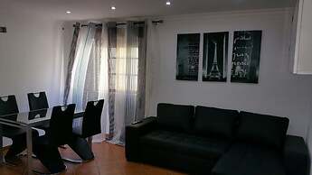 Casa Rosa II by ABH